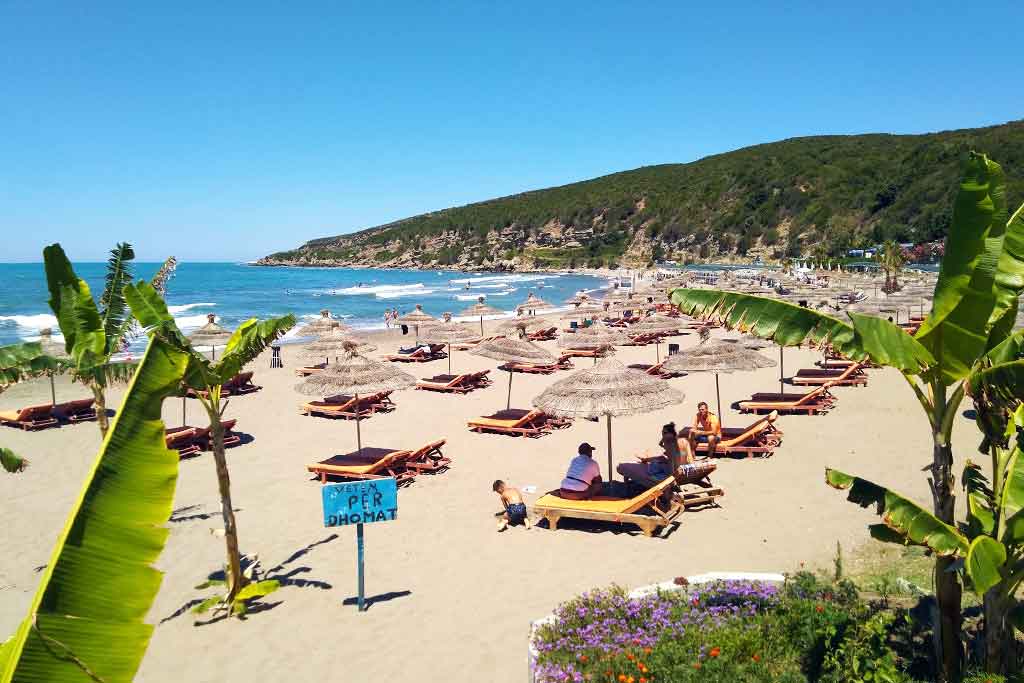 gjeneralit-beach